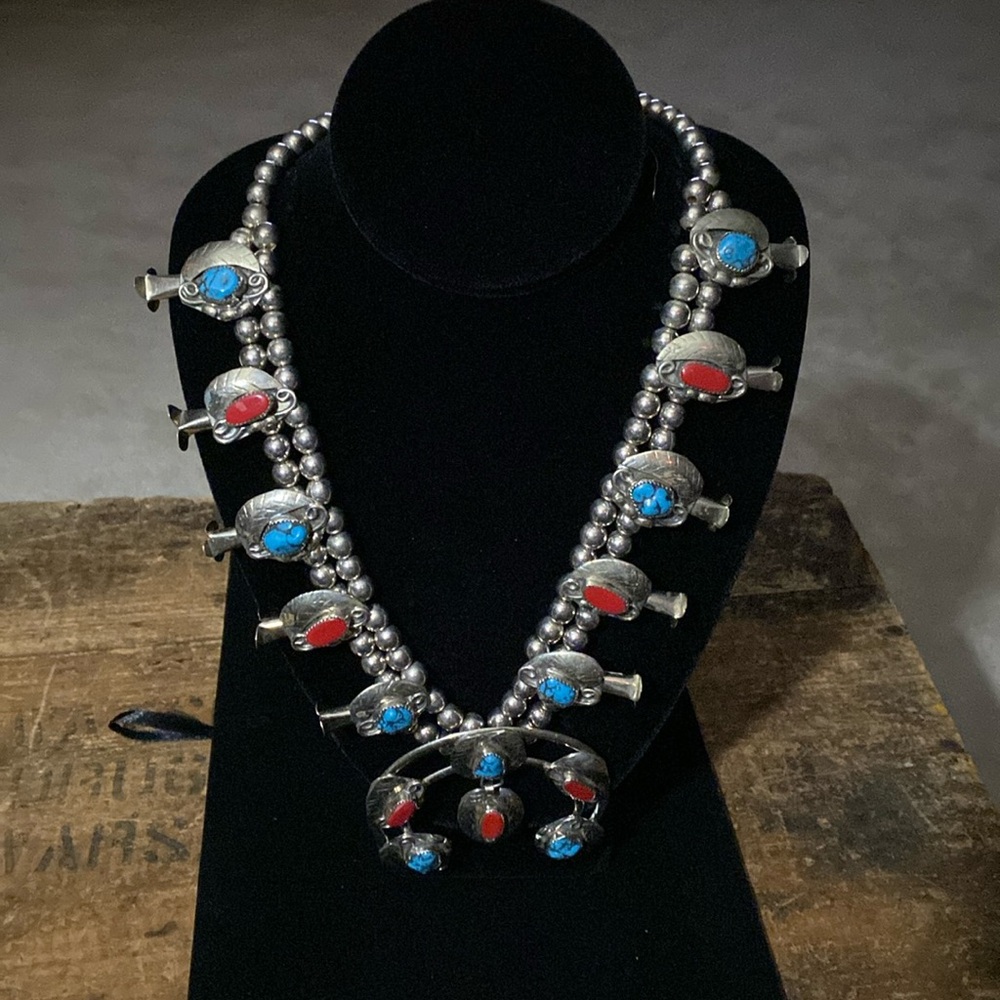 Native American Indian Squash Blossom Necklace.